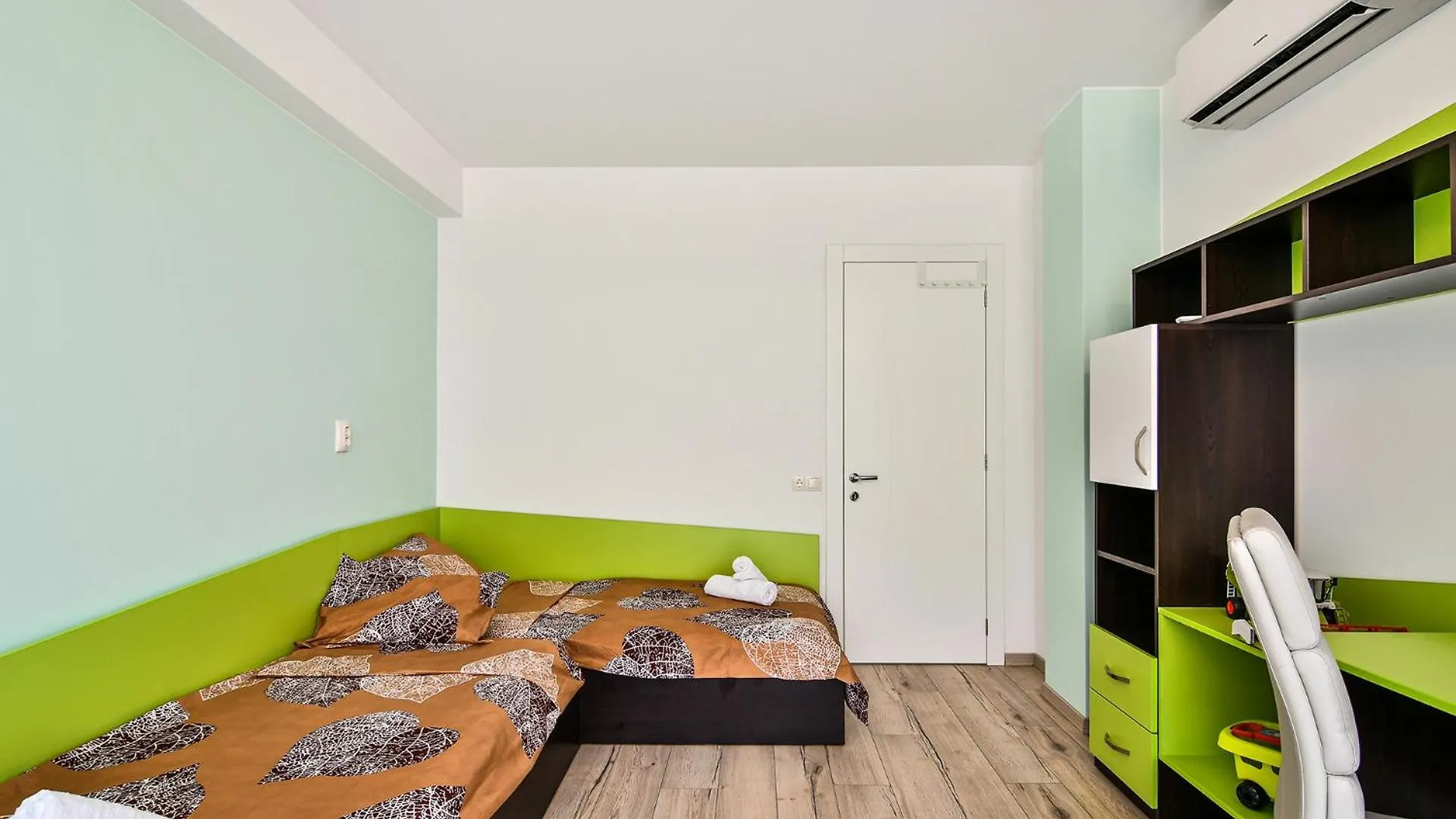 Azure View 2Br Luxury Apartment - Free Parking 瓦爾納
