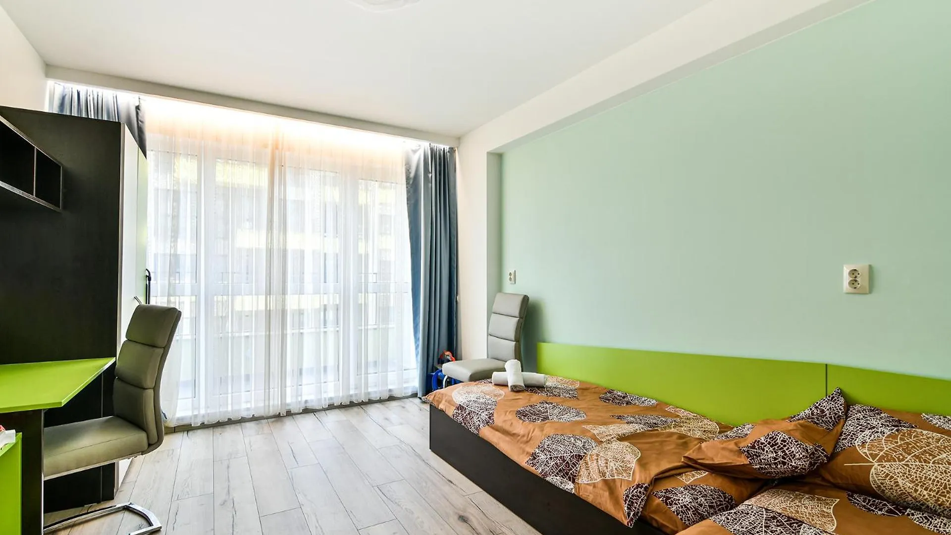 Azure View 2Br Luxury Apartment - Free Parking 瓦爾納 0*,  保加利亚